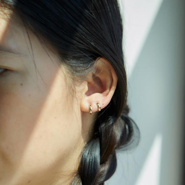 Chubby Huggy Gold Hoop Earrings (single)